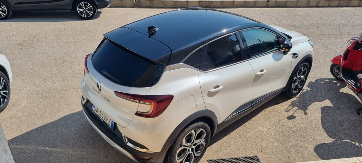 Renault Captur TCe 130 CV EDC FAP Initiale Paris (2)