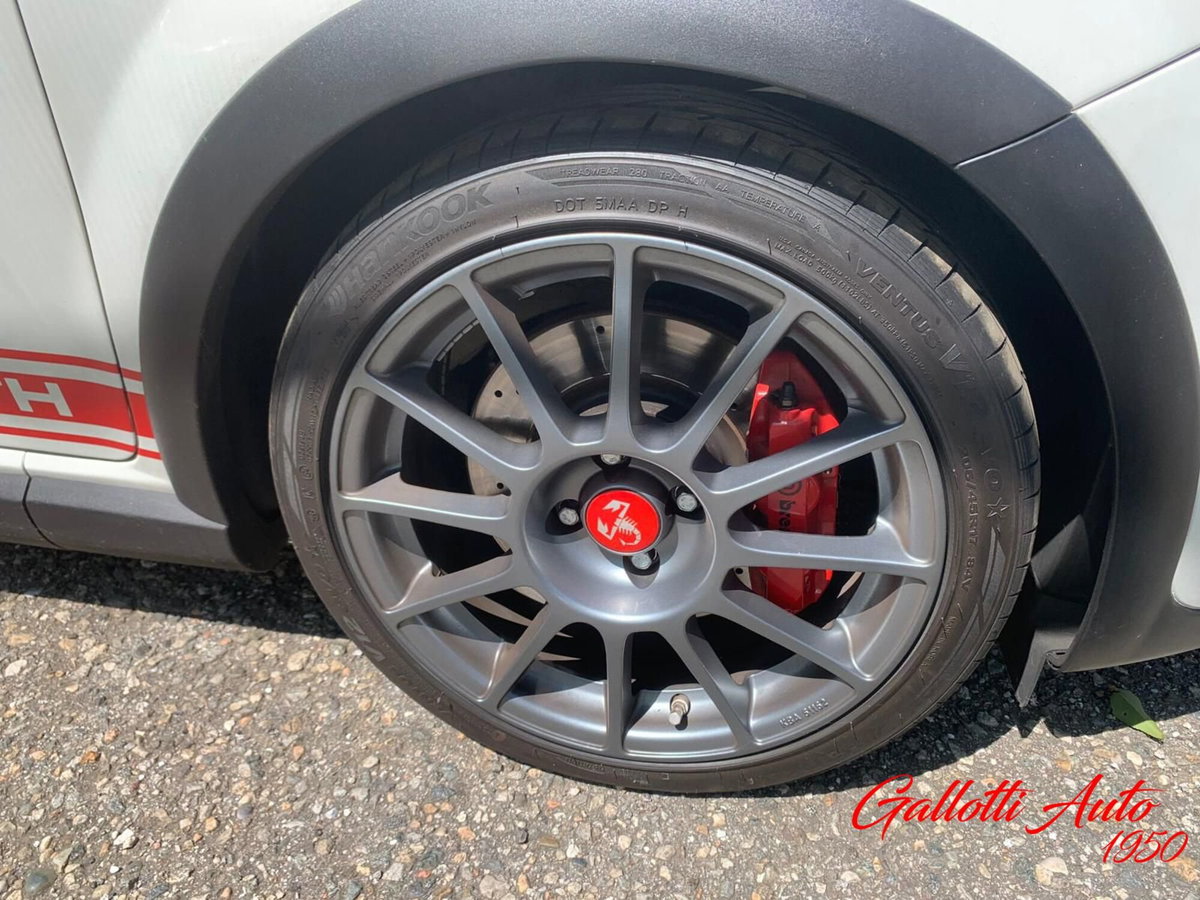 Abarth Grande Punto 1.4 T-Jet 16V 3 porte (13)