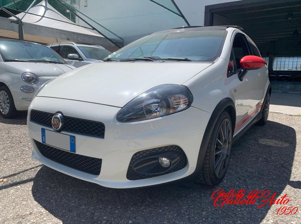 Abarth Grande Punto 1.4 T-Jet 16V 3 porte (14)