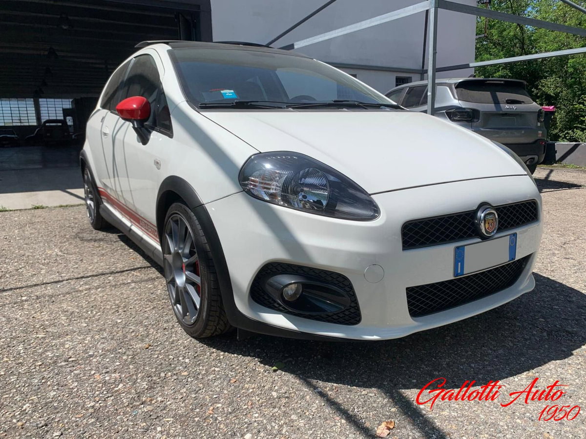 Abarth Grande Punto 1.4 T-Jet 16V 3 porte (2)