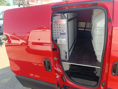 Fiat Fiorino Furgone cargo 1.3 mjt 95cv Adventure (6)