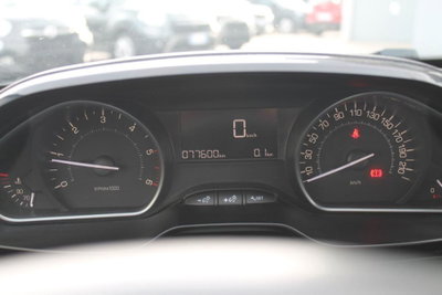 Peugeot 2008 100 Active (10)