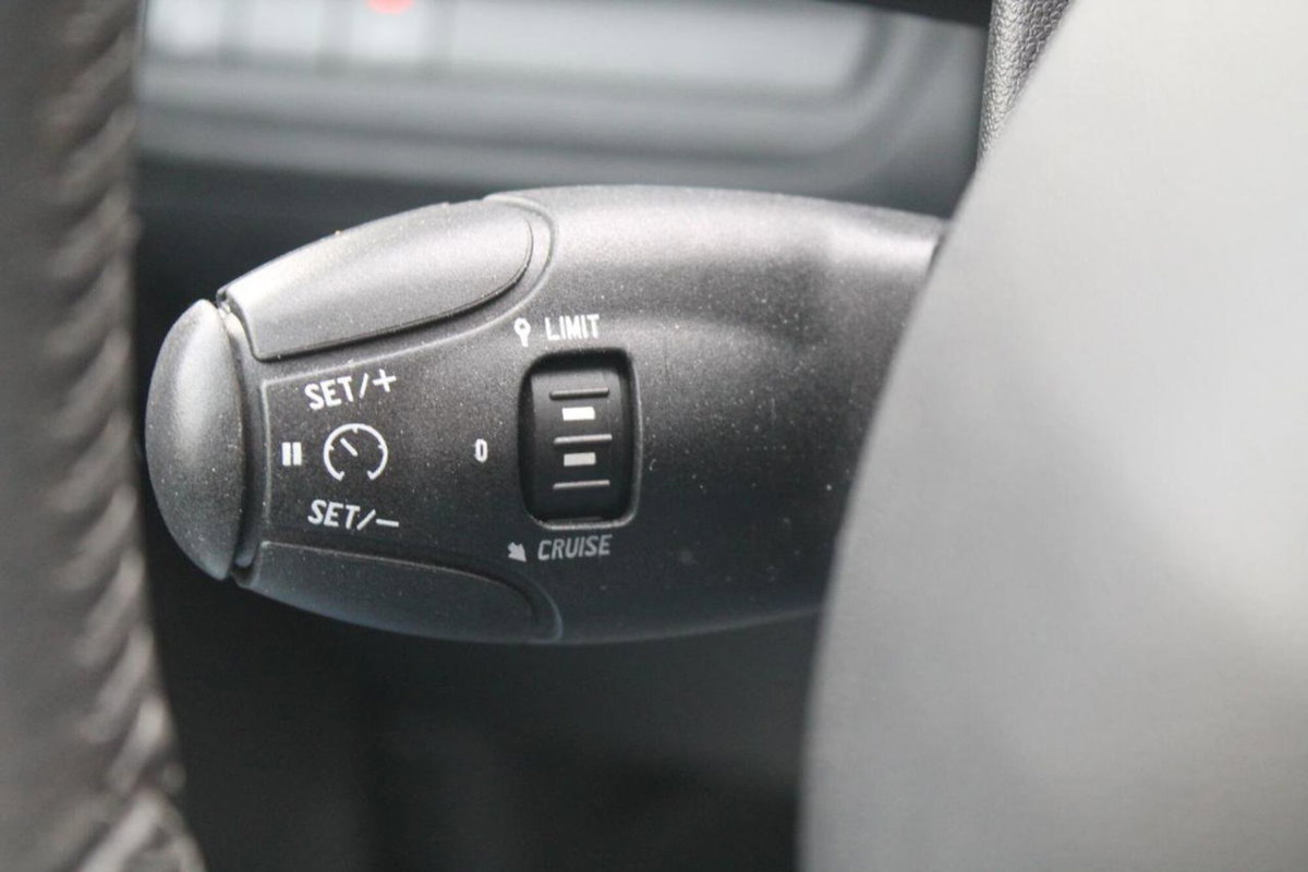 Peugeot 2008 100 Active (14)