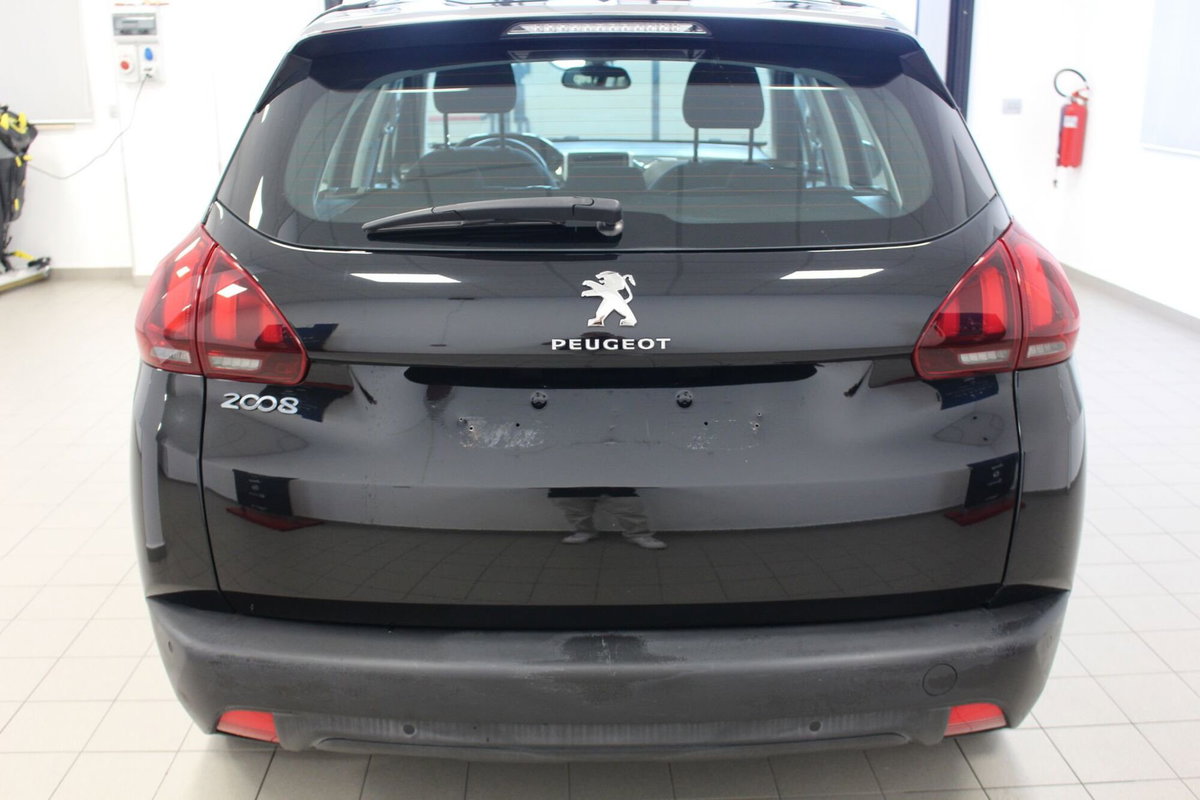 Peugeot 2008 100 Active (5)