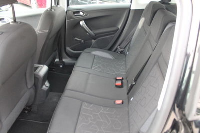 Peugeot 2008 100 Active (9)