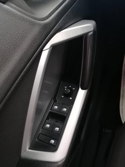 Audi Q3 2.0 TDI 150 CV S tronic S line Edition (13)