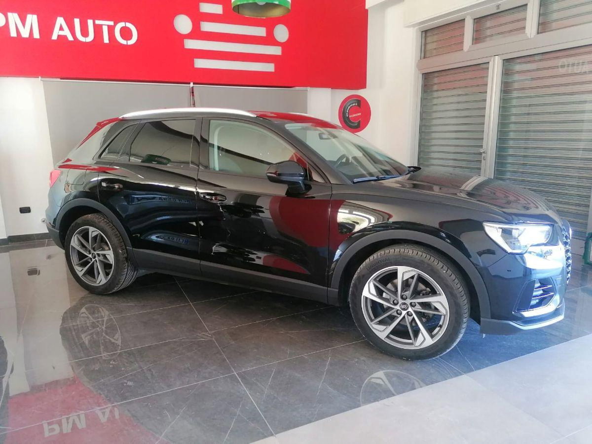 Audi Q3 2.0 TDI 150 CV S tronic S line Edition (3)