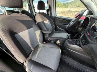 Fiat Scudo Furgone 2.0 JTD/94 Combi 5 p.ti Comf. N1 (7)