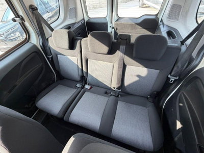 Fiat Scudo Furgone 2.0 JTD/94 Combi 5 p.ti Comf. N1 (8)