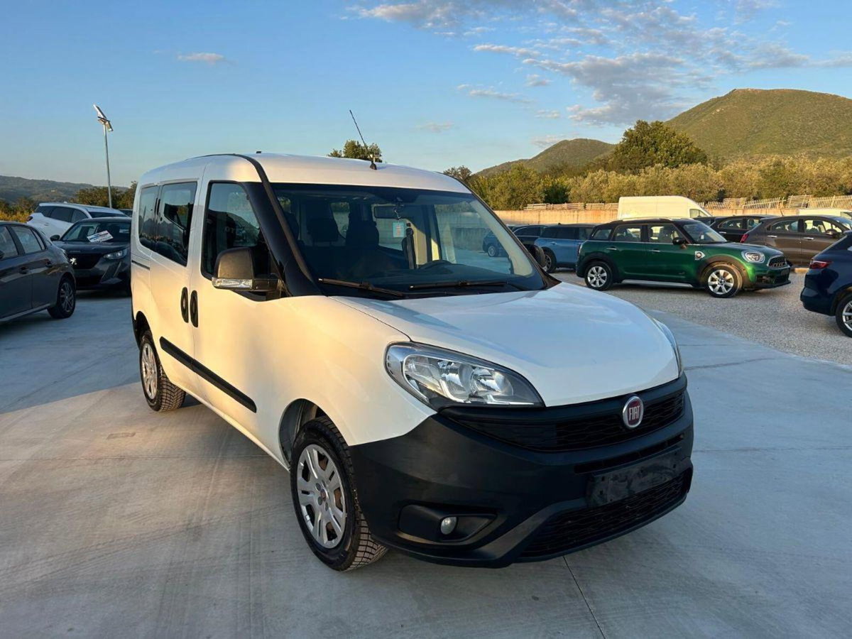 Fiat Scudo Furgone 2.0 JTD/94 Combi 5 p.ti Comf. N1 (3)
