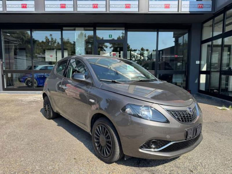 Lancia Ypsilon 1.0 FireFly 5 porte S&S Hybrid Silver Plus