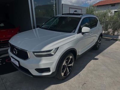 Volvo XC40 D3 Geartronic Momentum Pro usata