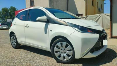 Toyota Aygo 1.0 VVT-i 69 CV 5 porte x-cool usata