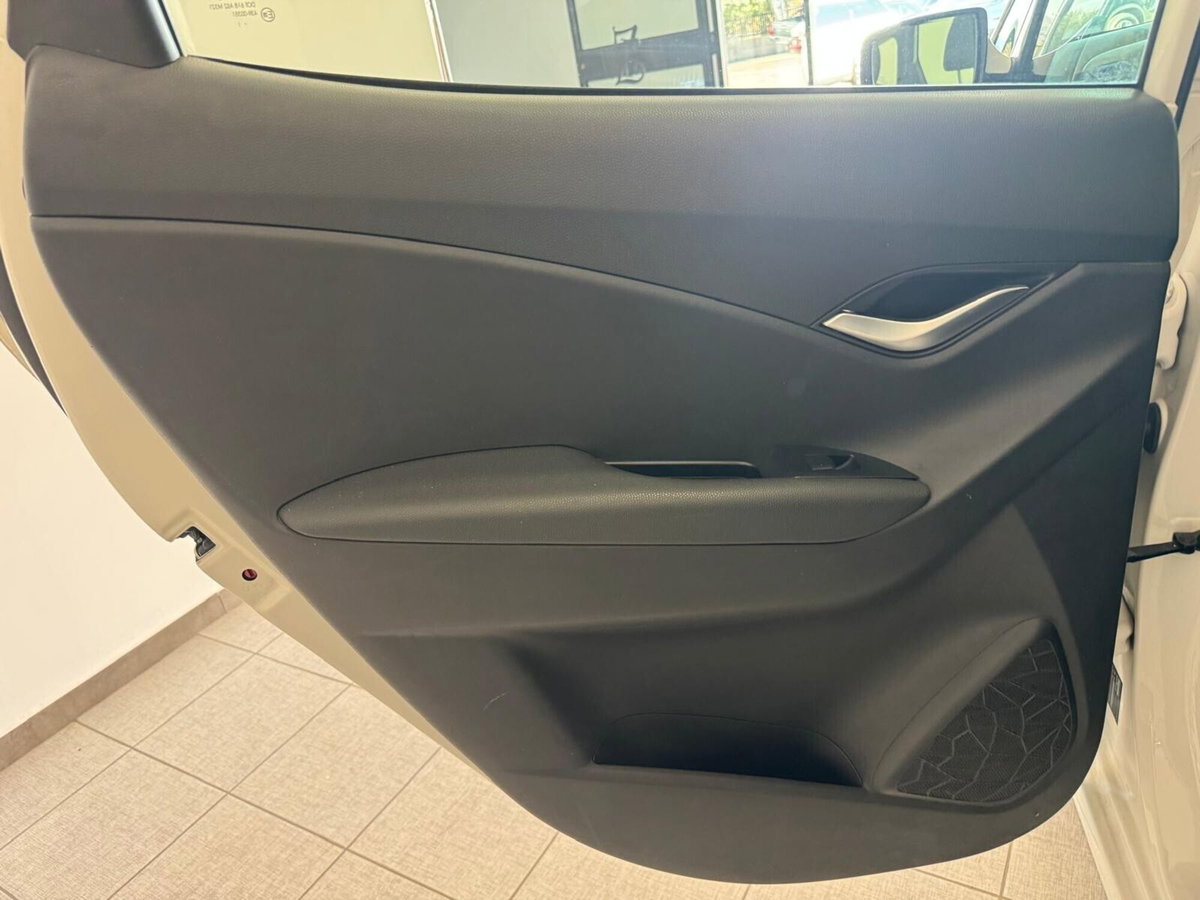 Hyundai ix20 1.4 CRDI 90 CV Comfort (9)