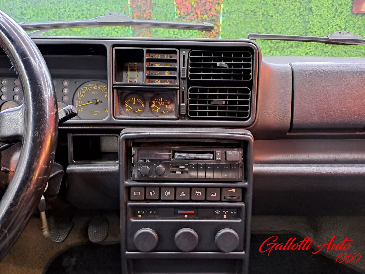 Lancia Delta i.e. turbo HF (12)
