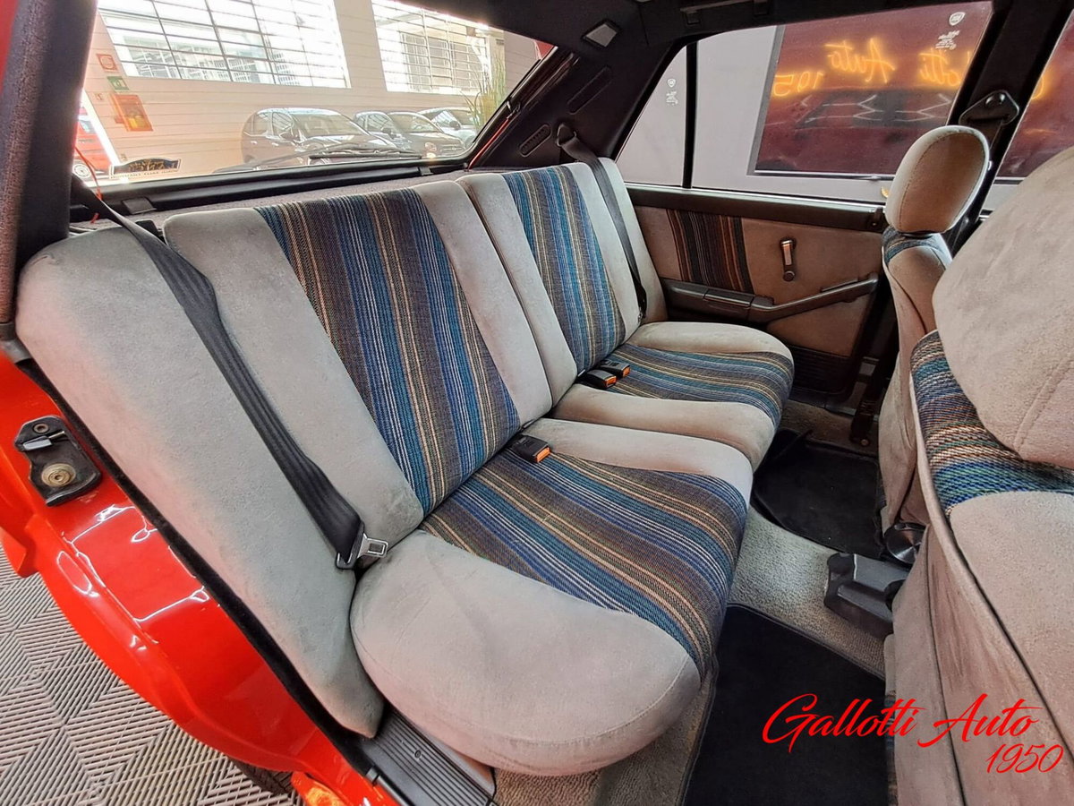 Lancia Delta i.e. turbo HF (14)