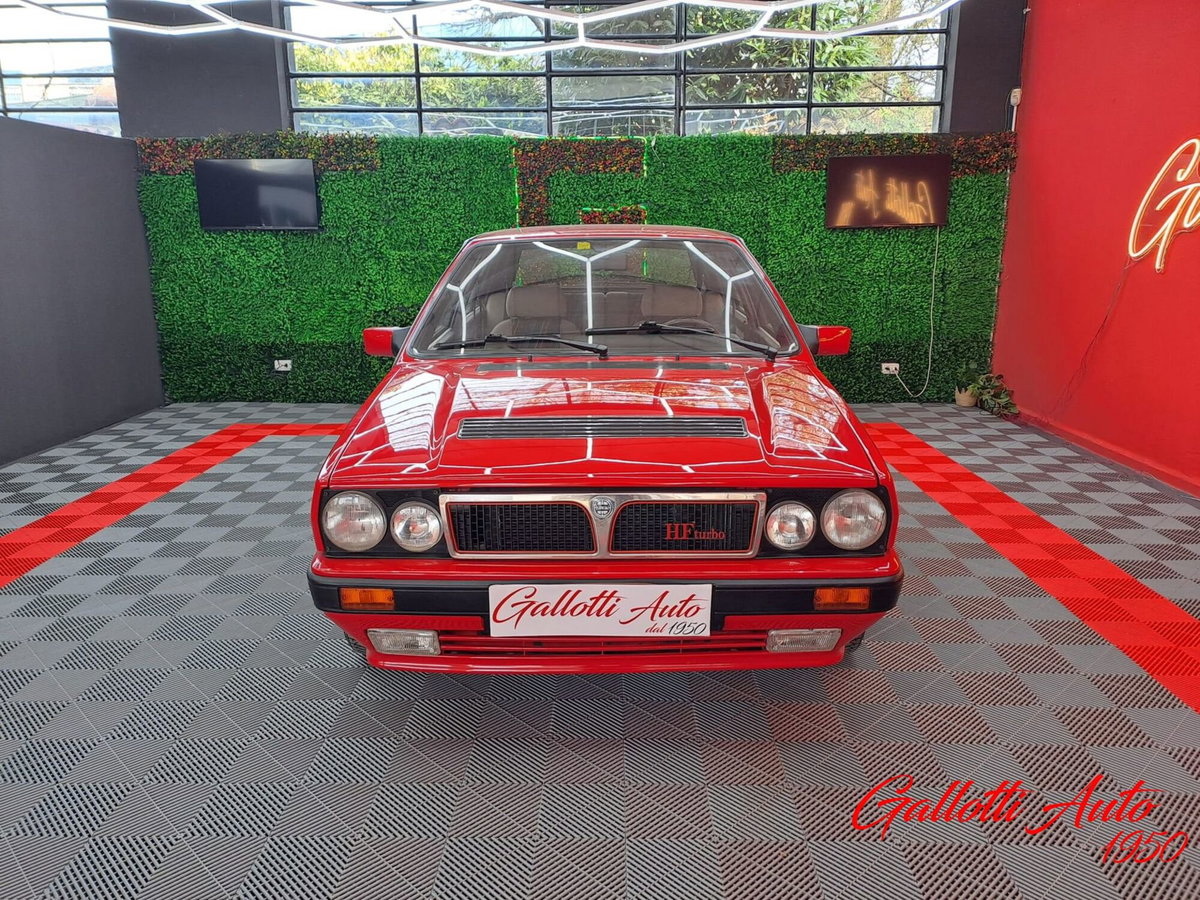 Lancia Delta i.e. turbo HF (2)