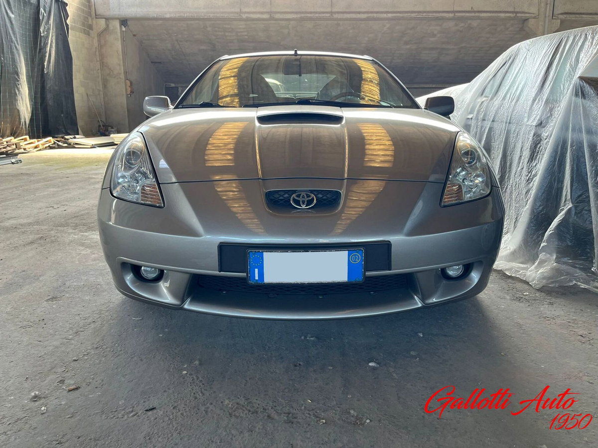 Toyota Celica 1.8 16V VVTL-i T Sport (3)