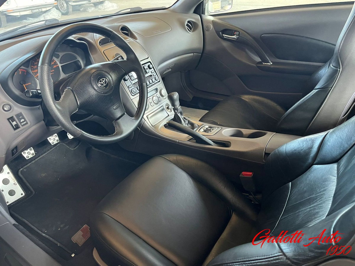 Toyota Celica 1.8 16V VVTL-i T Sport (7)