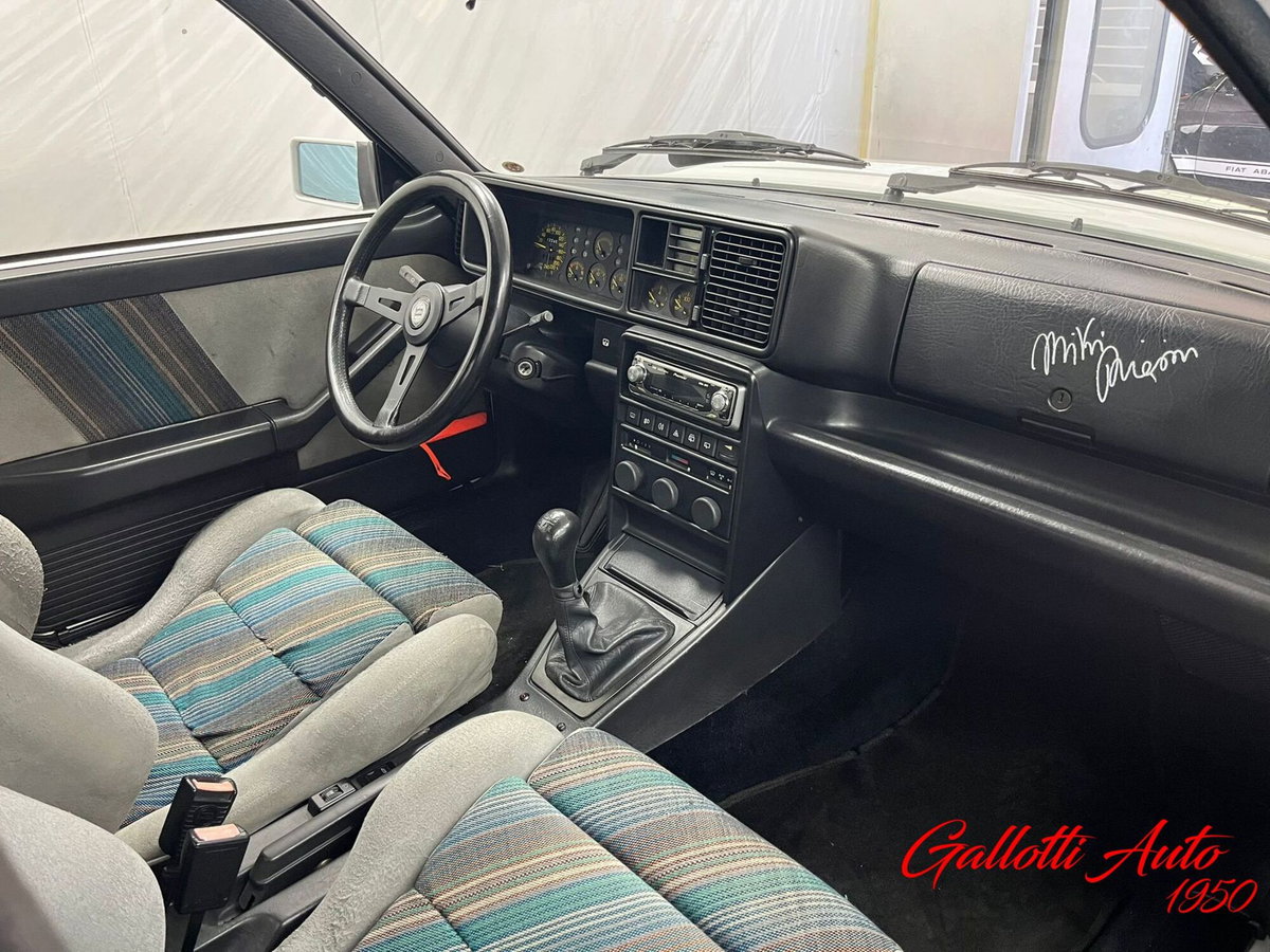 Lancia Delta turbo 16V HF integrale (10)