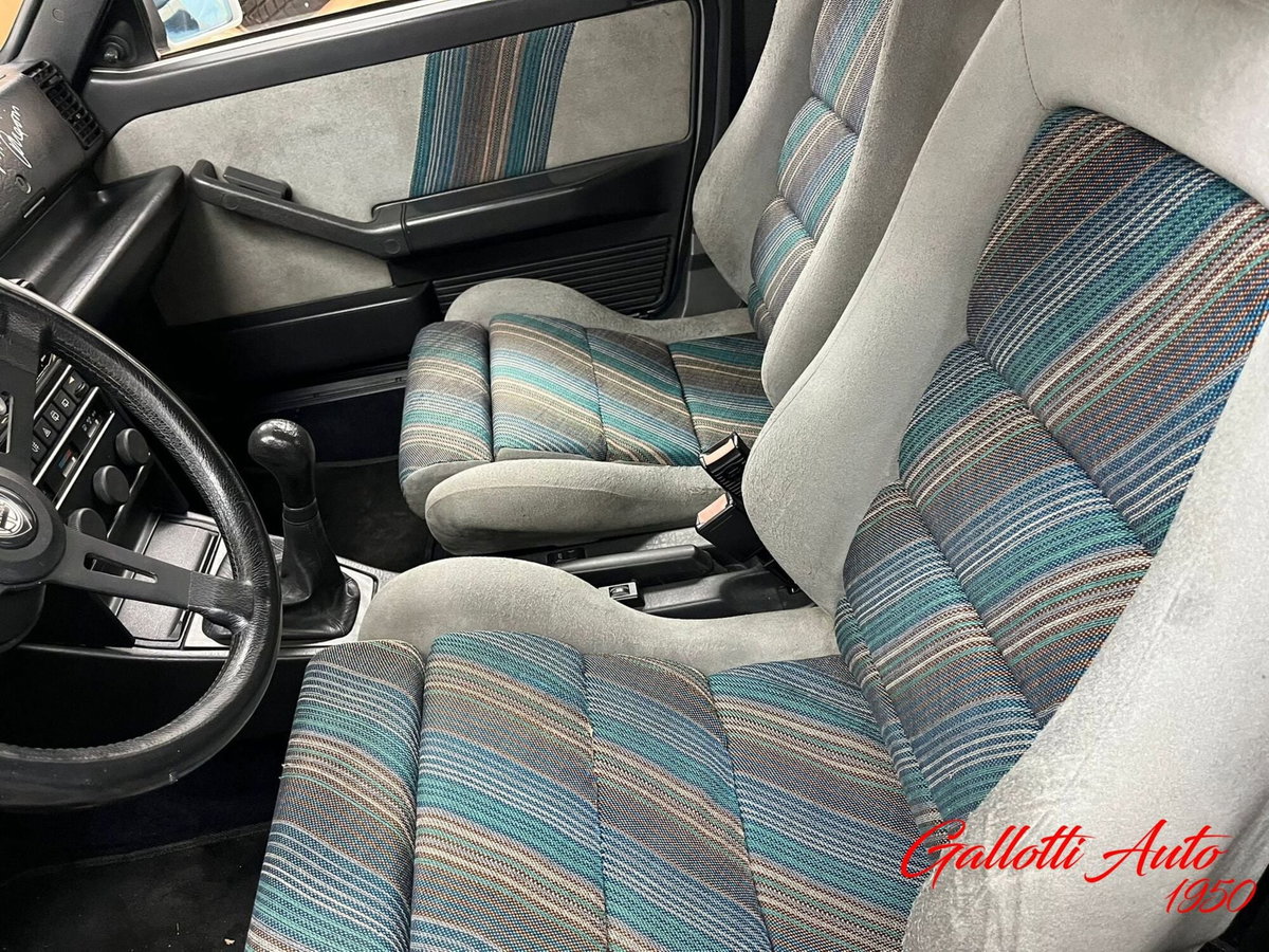 Lancia Delta turbo 16V HF integrale (9)