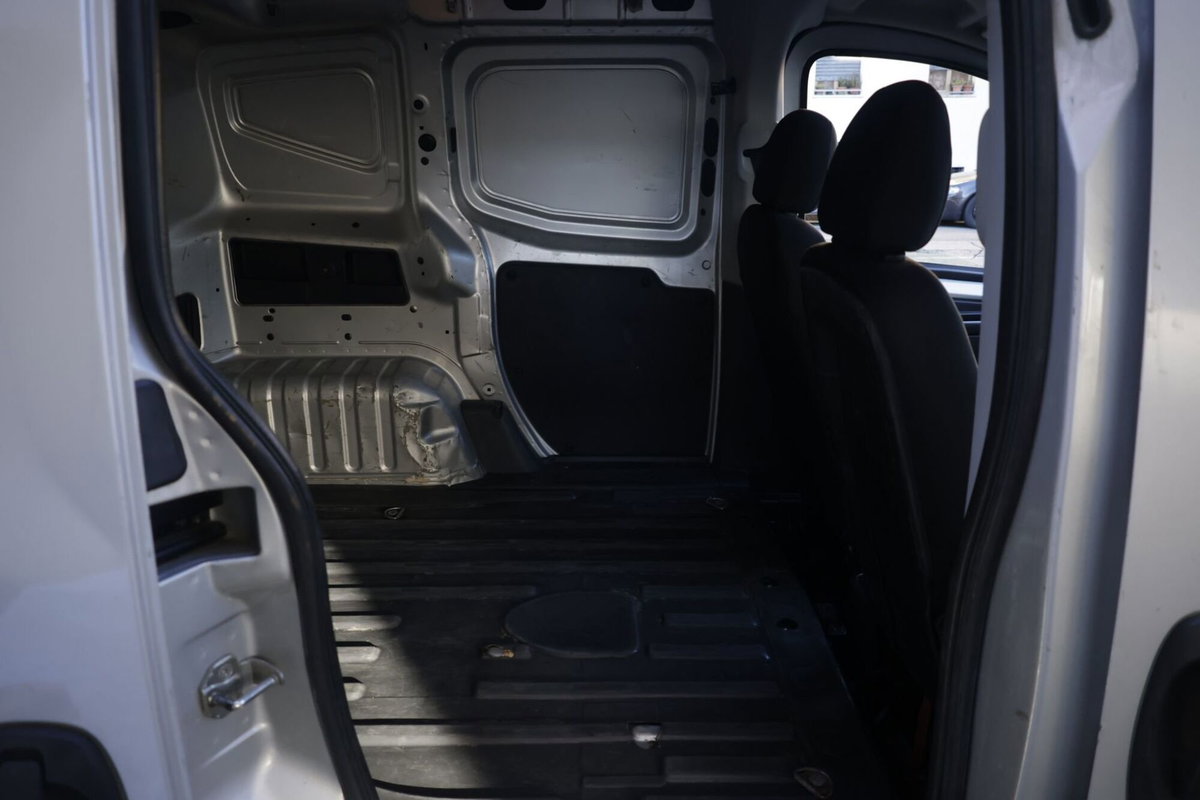 Fiat Fiorino 1.3 MJT 75CV Combi Semi SX (16)