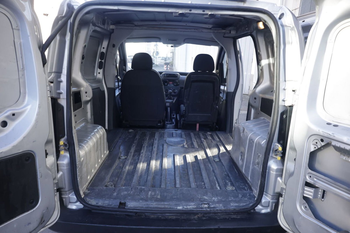 Fiat Fiorino 1.3 MJT 75CV Combi Semi SX (17)