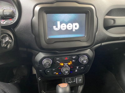 Jeep Renegade 1.6 Mjt DDCT 120 CV Limited (8)