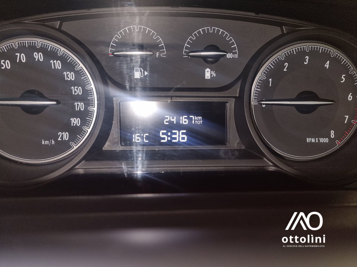 Lancia Ypsilon 1.0 FireFly 5 porte S&S Hybrid Ecochic Gold (10)