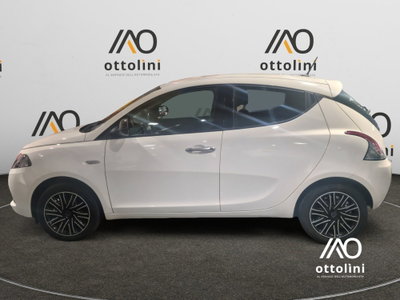 Lancia Ypsilon 1.0 FireFly 5 porte S&S Hybrid Ecochic Gold (3)