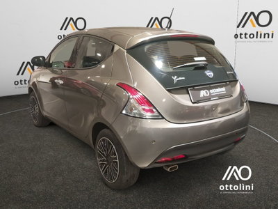 Lancia Ypsilon 1.0 FireFly 5 porte S&S Hybrid Gold Plus (4)