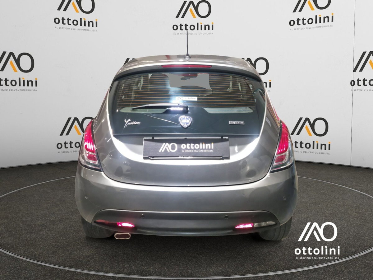 Lancia Ypsilon 1.0 FireFly 5 porte S&S Hybrid Gold Plus (5)