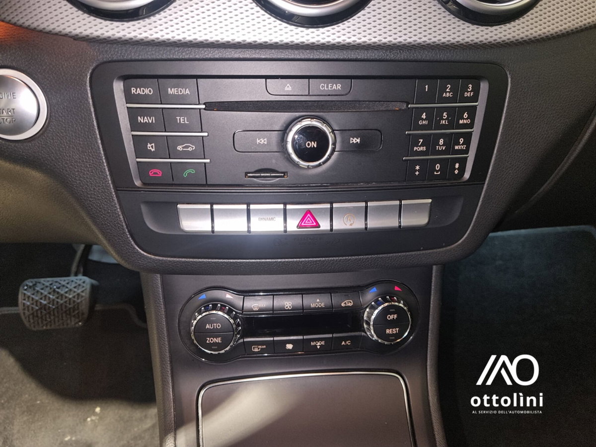 Mercedes-Benz Classe B 180 d Automatic Premium (12)