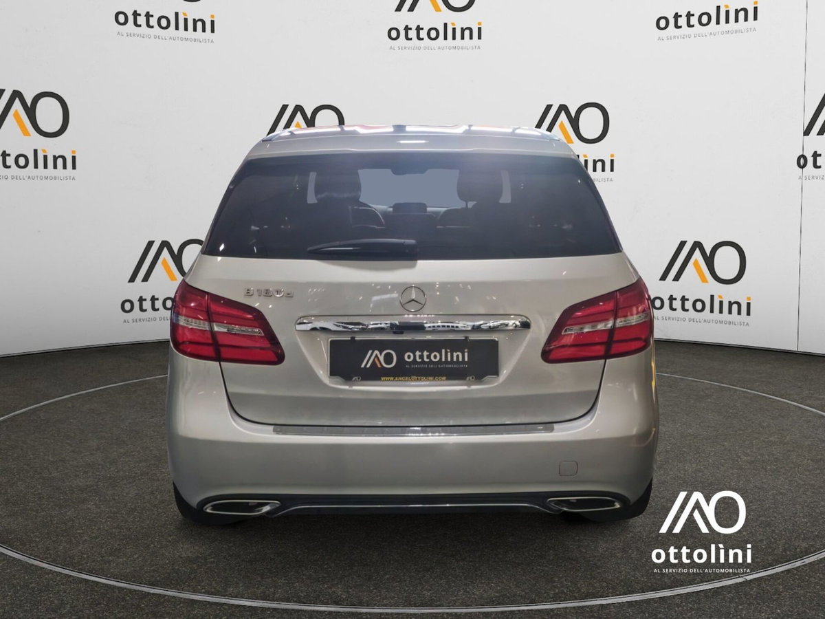 Mercedes-Benz Classe B 180 d Automatic Premium (5)