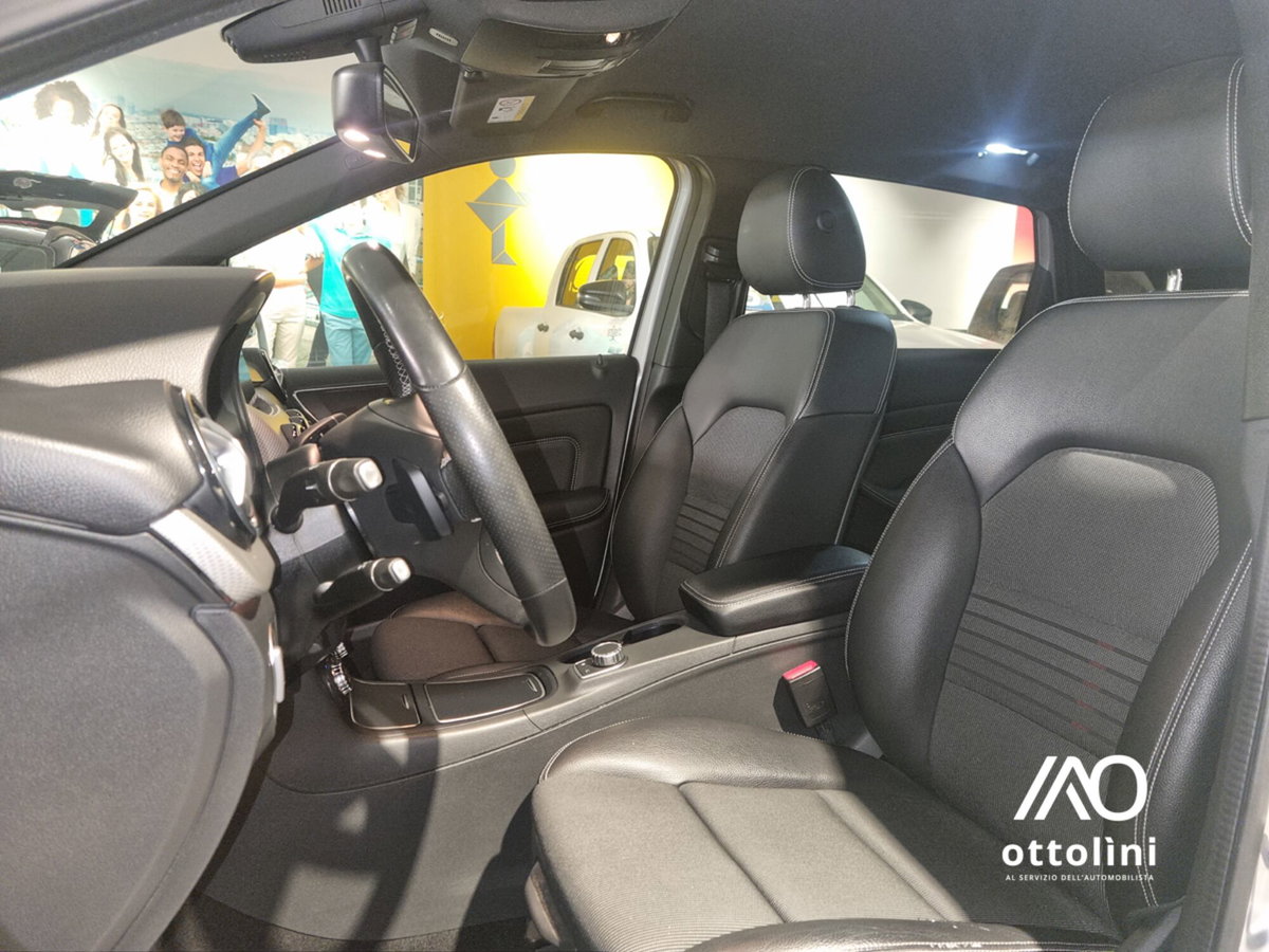 Mercedes-Benz Classe B 180 d Automatic Premium (9)