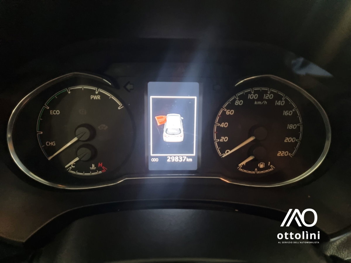 Toyota Yaris 1.5 Hybrid 5 porte Lounge Blue (11)