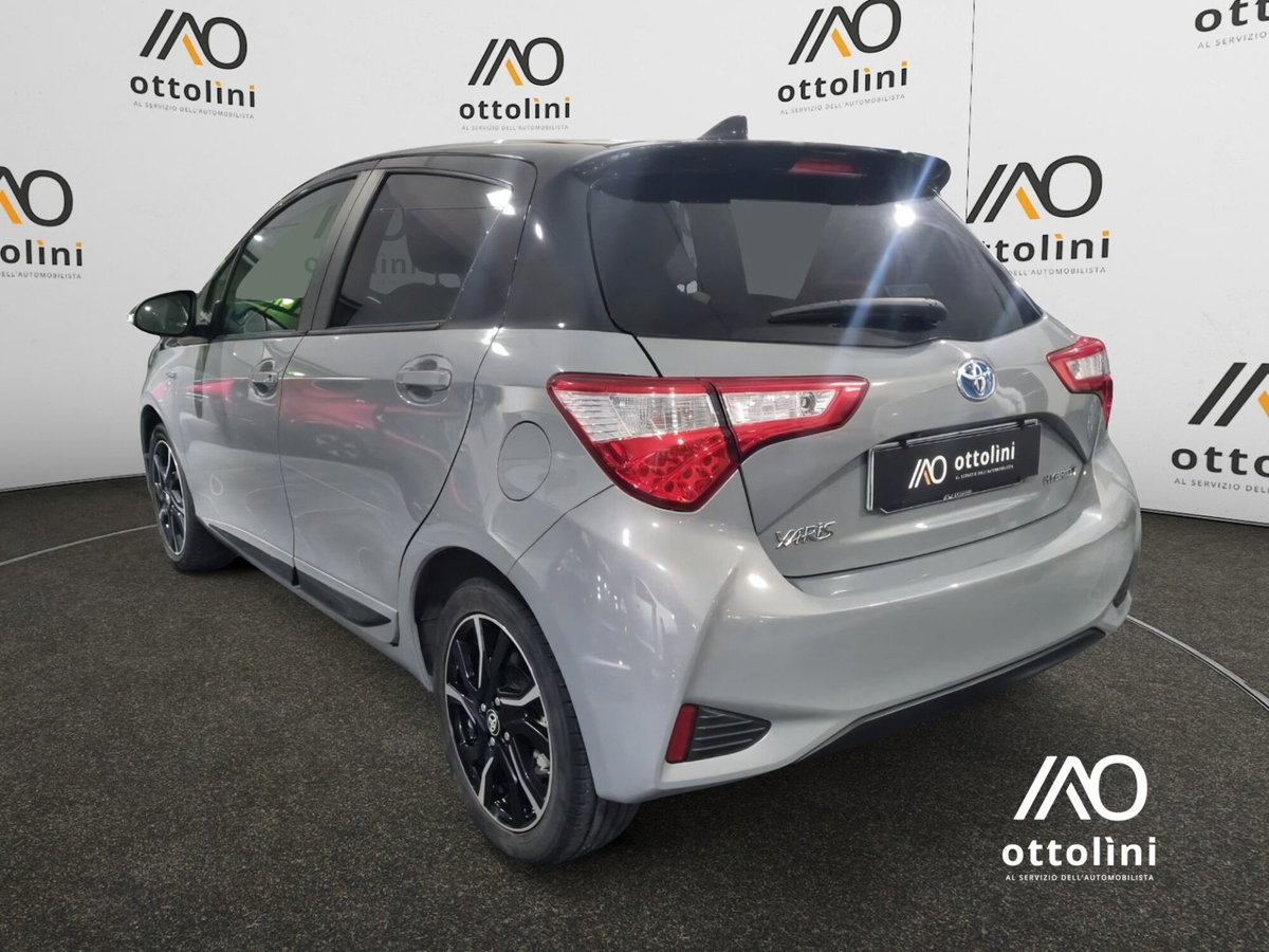 Toyota Yaris 1.5 Hybrid 5 porte Lounge Blue (5)