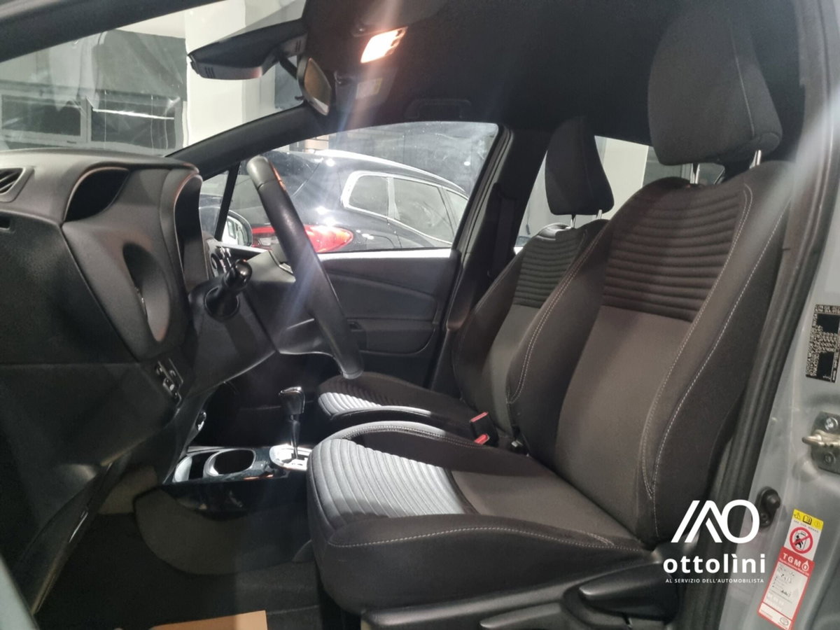 Toyota Yaris 1.5 Hybrid 5 porte Lounge Blue (9)