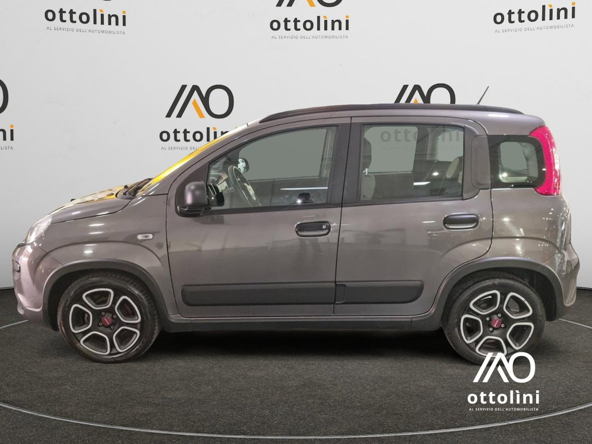 Fiat Panda 1.0 FireFly S&S Hybrid City Cross (3)