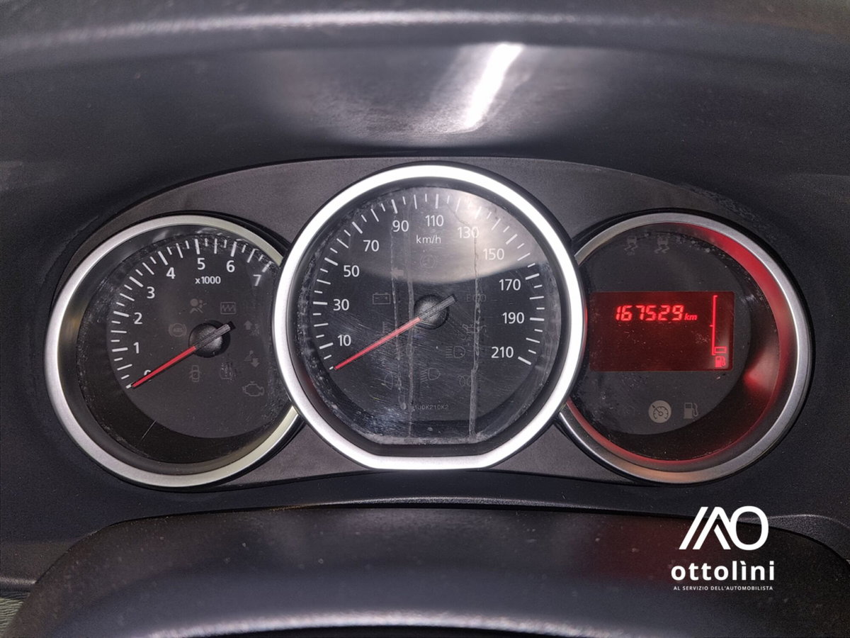 Dacia Lodgy 1.5 dCi 8V 110CV Start&Stop 7 posti Serie Speciale Brave (11)