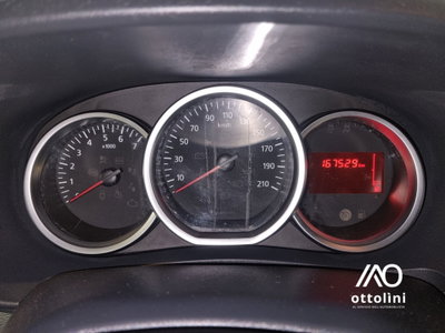 Dacia Lodgy 1.5 dCi 8V 110CV Start&Stop 7 posti Serie Speciale Brave (11)