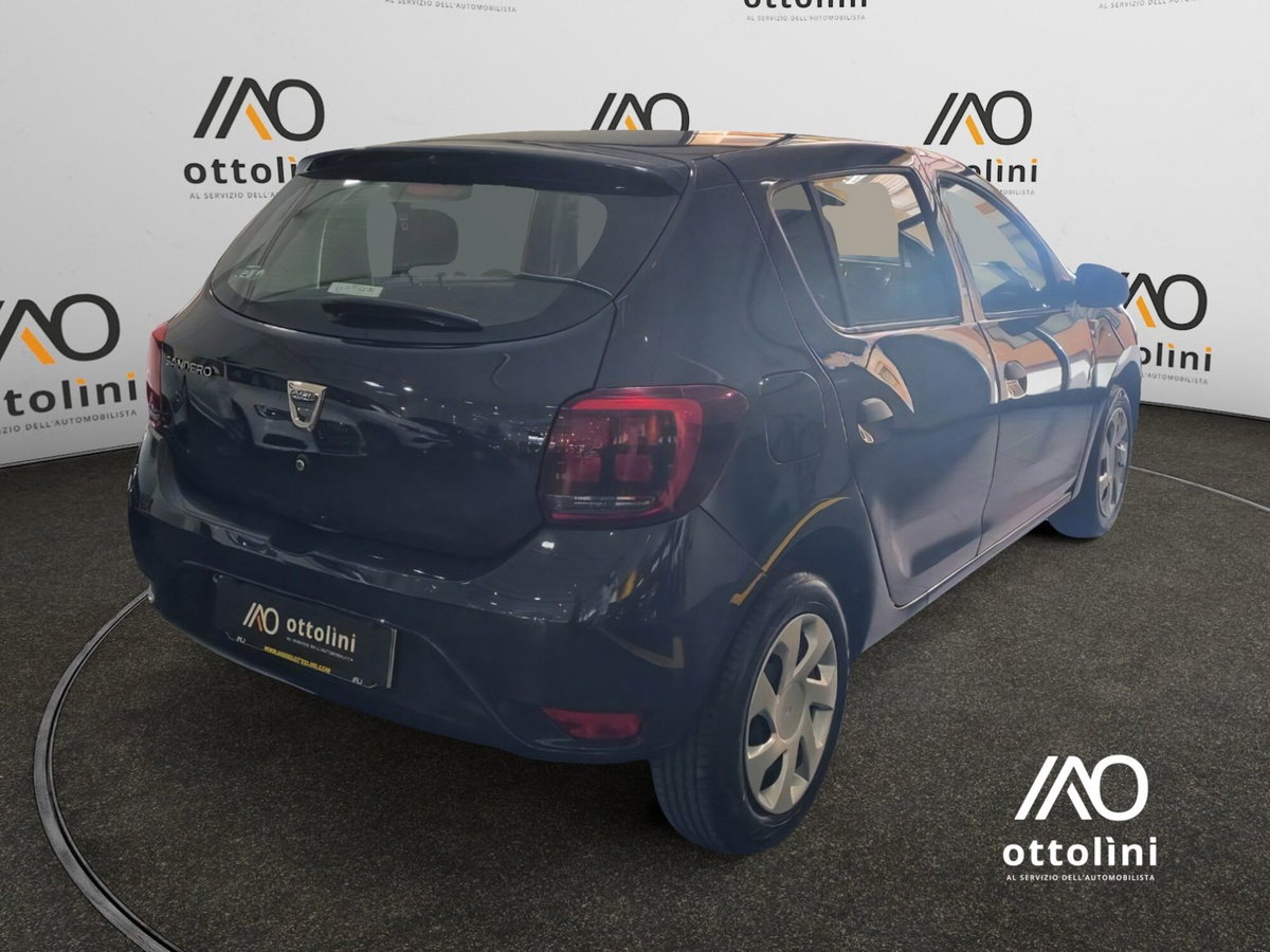 Dacia Sandero 1.0 SCe 12V 75CV (4)