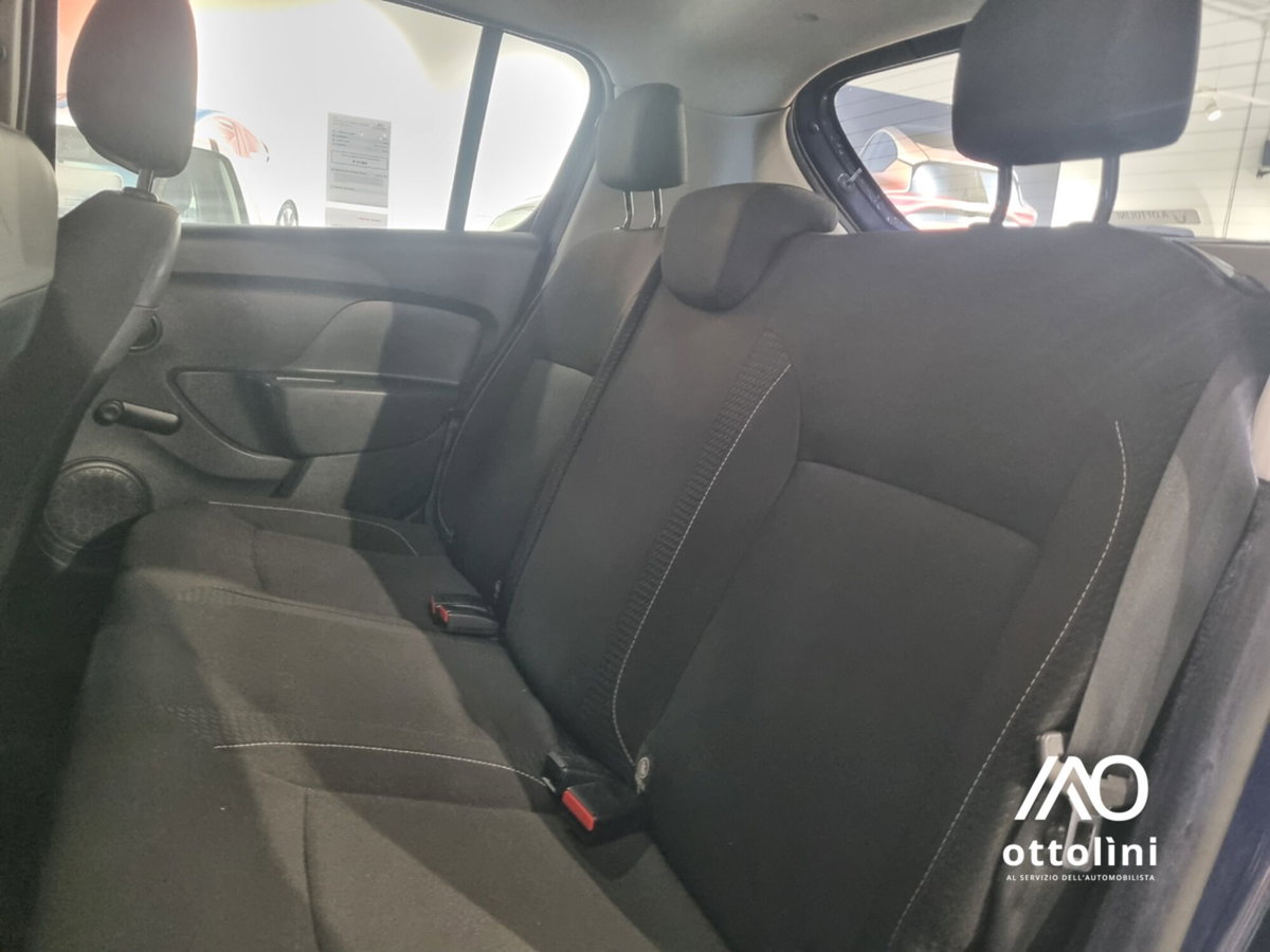 Dacia Sandero 1.0 SCe 12V 75CV (9)