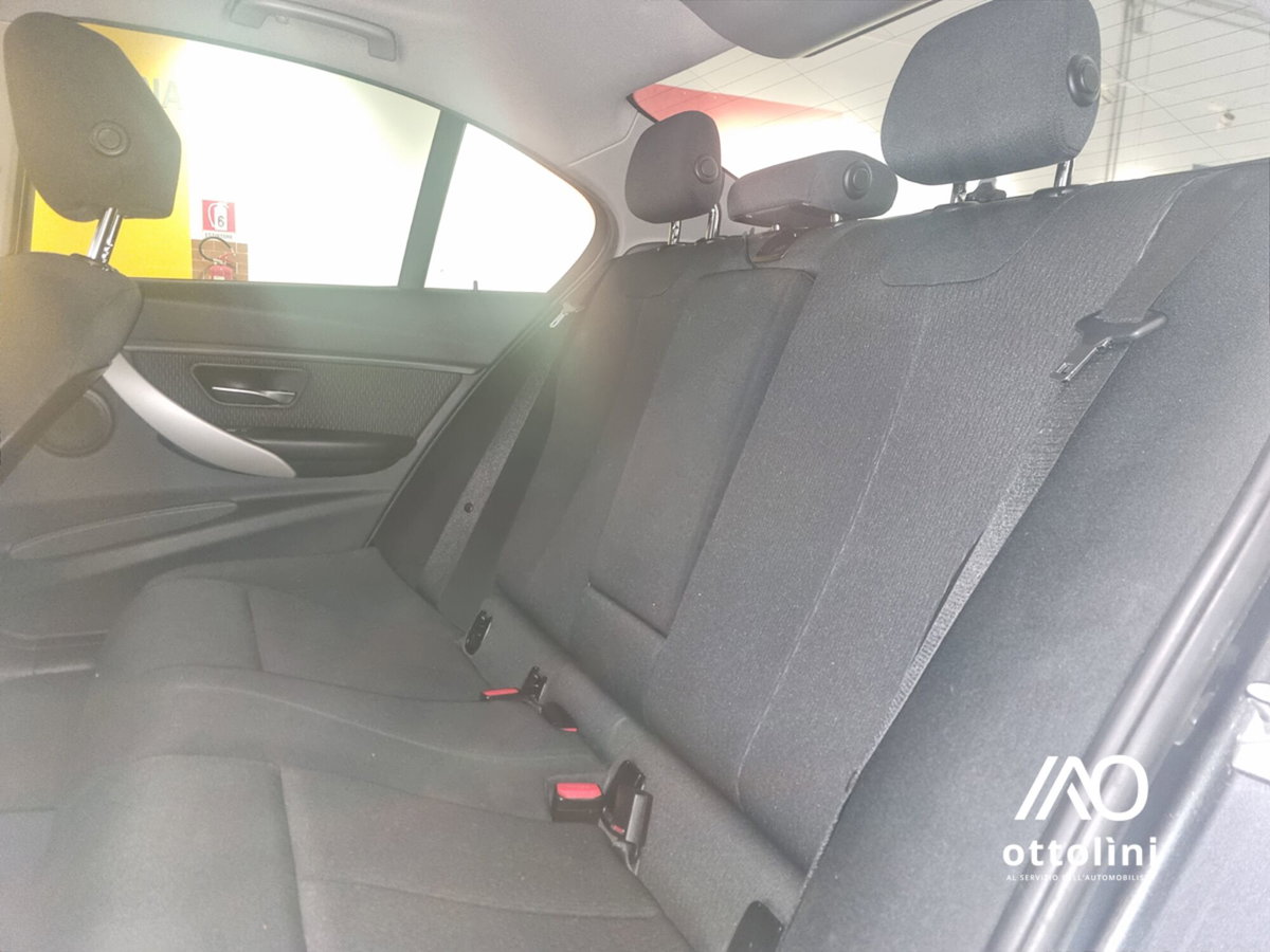 BMW Serie 3 316d 2.0 116CV cat (9)