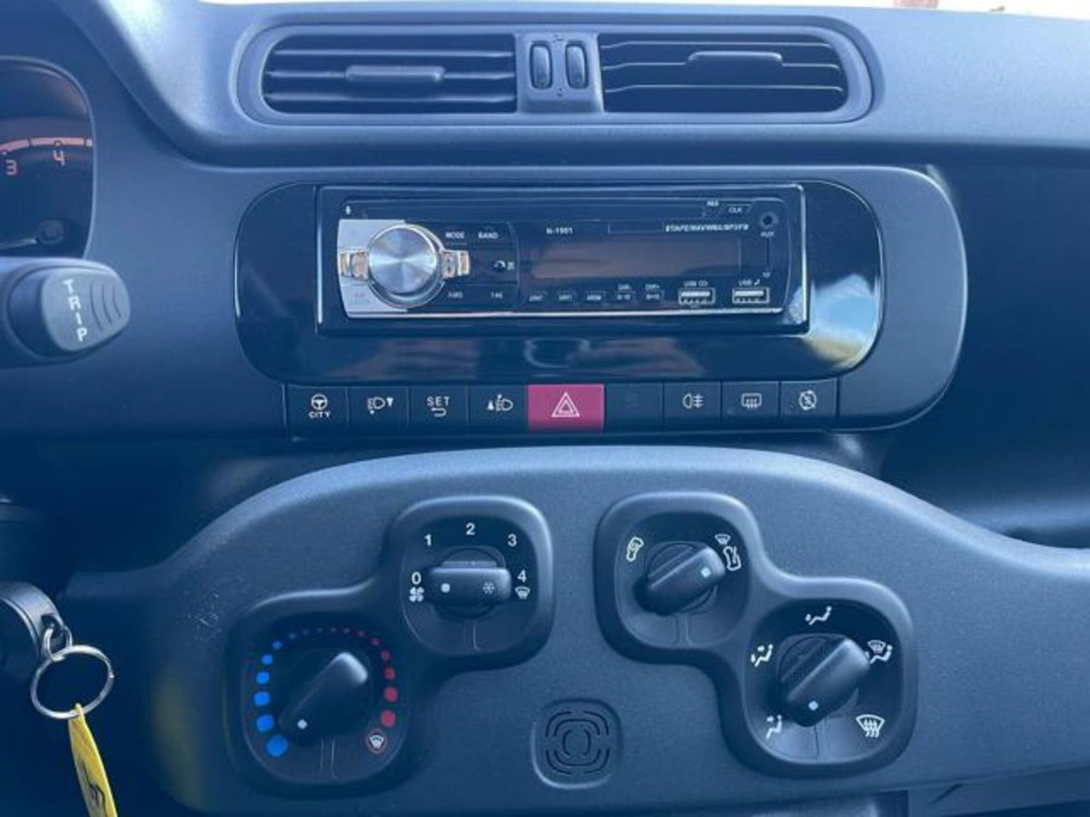 Fiat Panda 1.0 firefly hybrid s&s 70cv 5p.ti (11)
