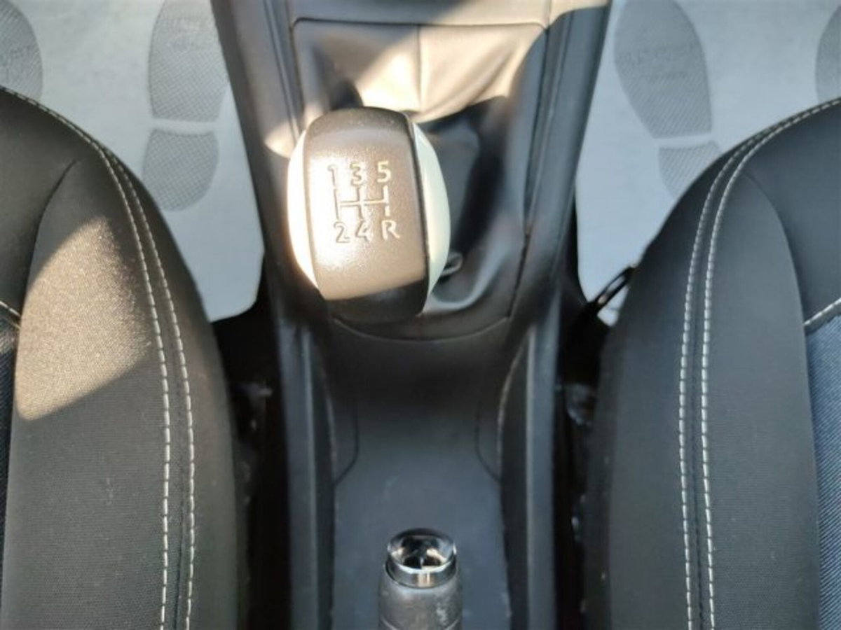 Peugeot 208 68 5 porte Access (12)
