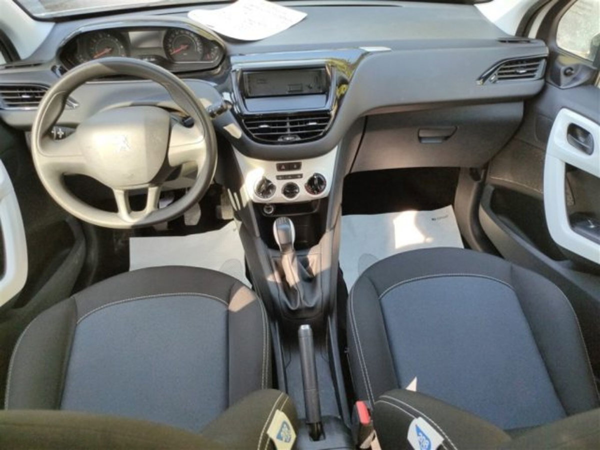 Peugeot 208 68 5 porte Access (13)