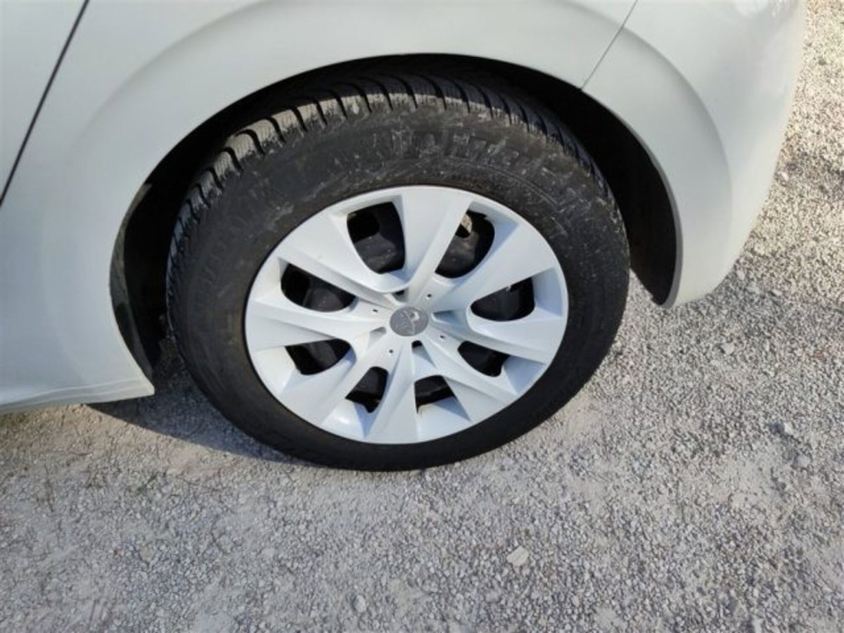 Peugeot 208 68 5 porte Access (20)