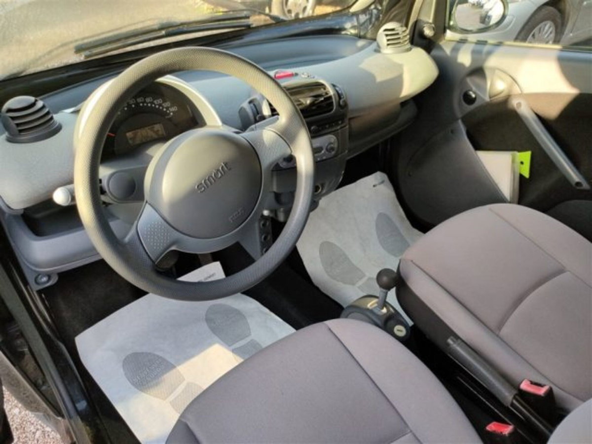 smart Fortwo 700 coupé pure (45 kW) (8)