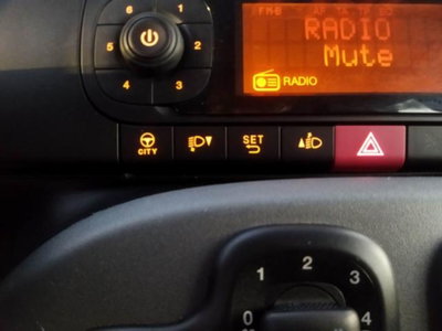 Fiat Panda 1.0 firefly hybrid s&s 70cv 5p.ti (12)